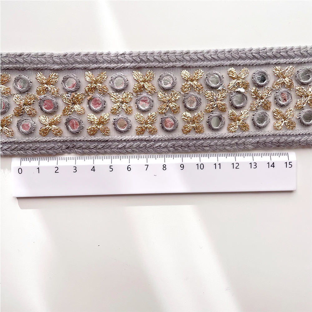 452 【 幅：5.5cm 】 インド刺繍リボン　グレー　チュール　ゴールド