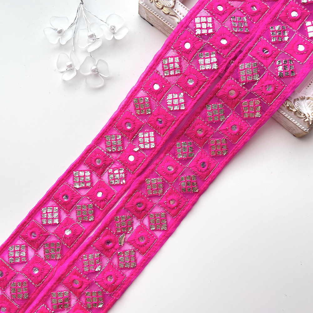 453 【 幅：4.5cm 】 インド刺繍リボン　パッションピンク　オーガンジー　