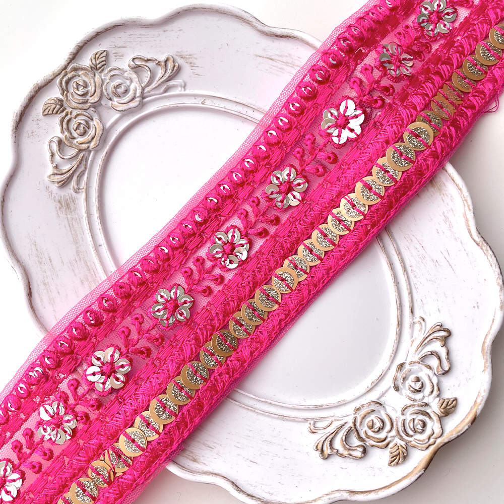 486 【 幅：5cm 】 インド刺繍リボン　チェリーピンク　チュール　