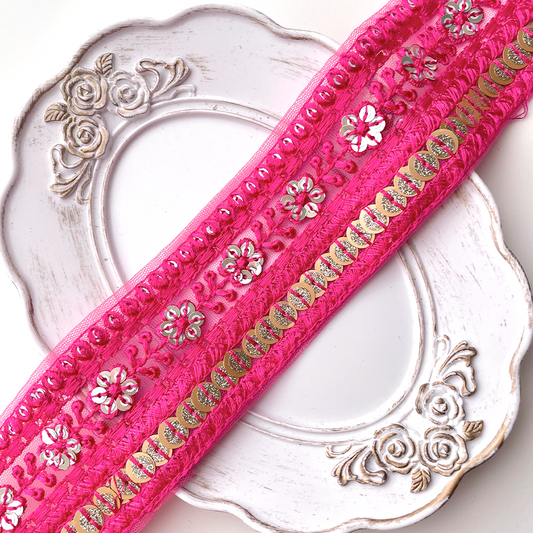 486 【 幅：5cm 】 インド刺繍リボン　チェリーピンク　チュール　