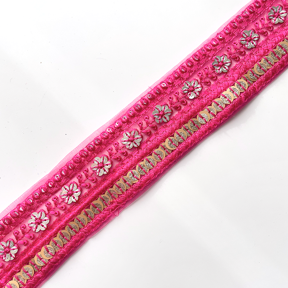 486 【 幅：5cm 】 インド刺繍リボン　チェリーピンク　チュール　