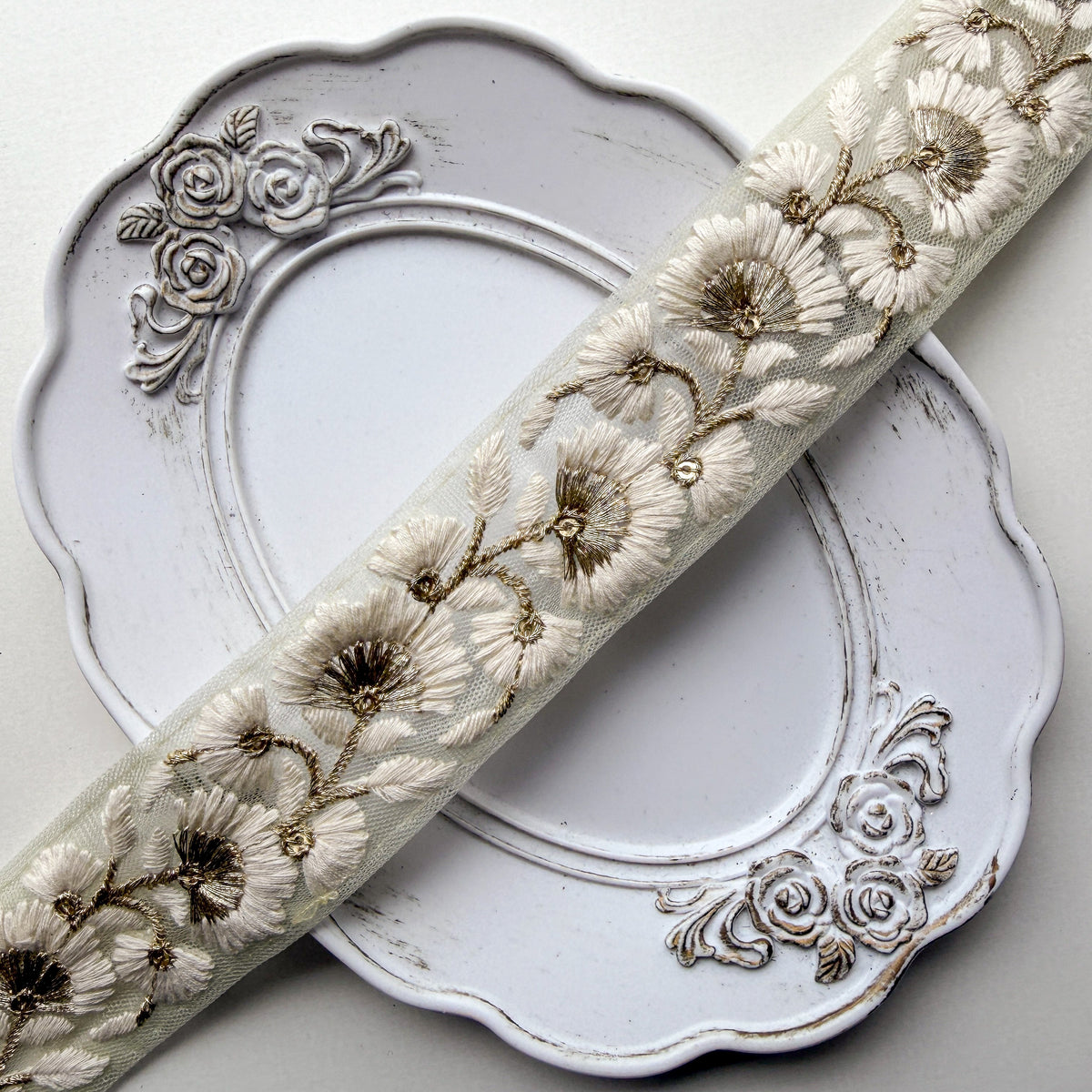 S421 インド刺繍リボン 3.5cm幅 チュール