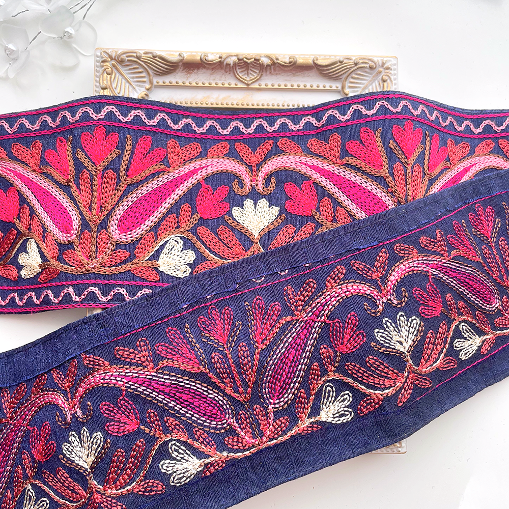 514 【 幅：8cm 】 インド刺繍リボン　ネイビー　布地　ピンク　レッド