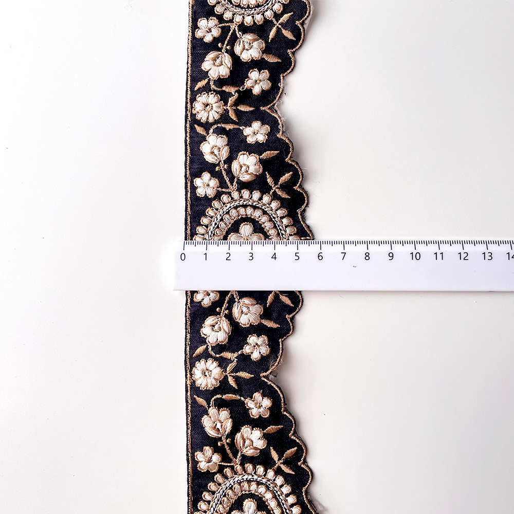 526 【 幅：6cm 】 インド刺繍リボン　ブラック　布地　ホワイト　ベージュ
