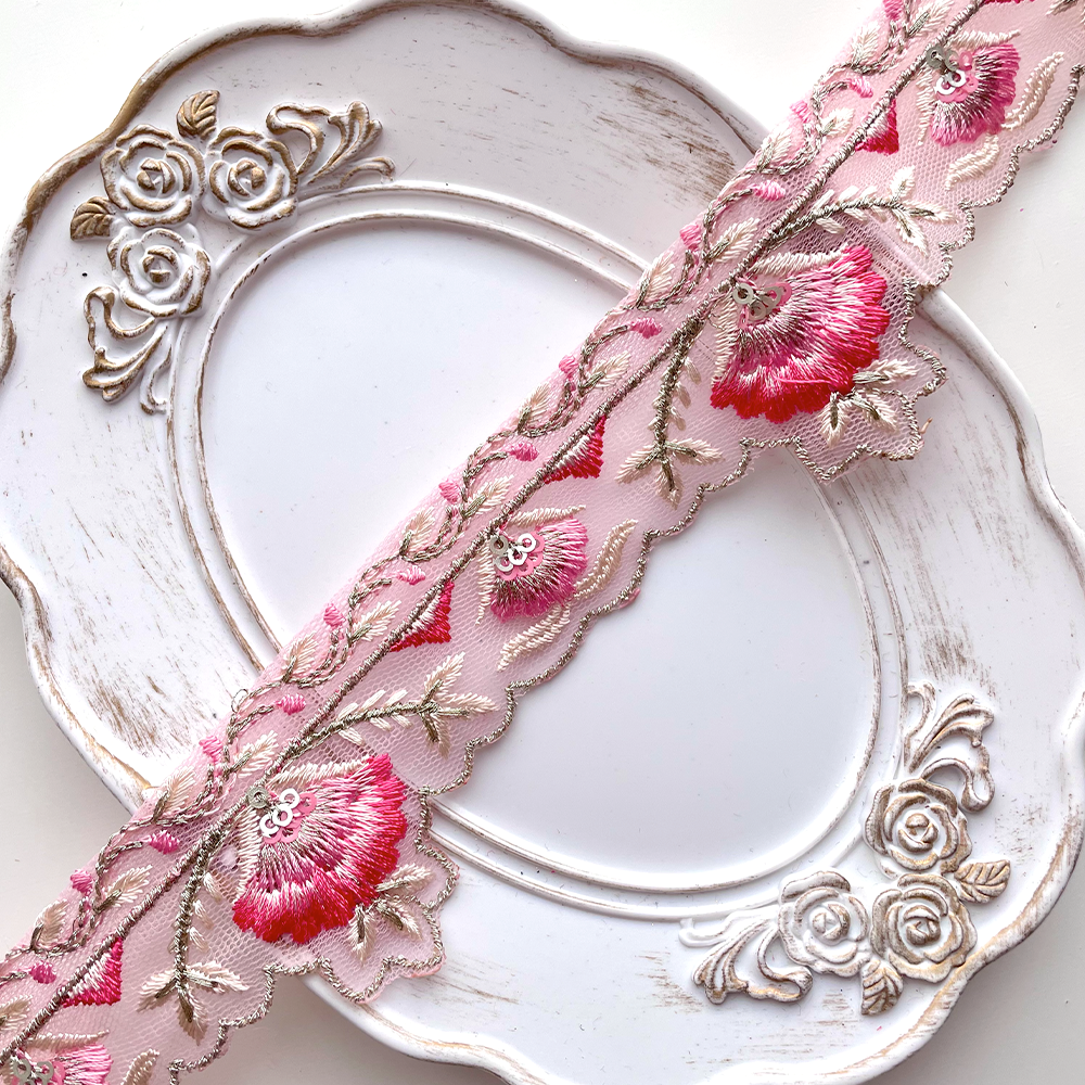 531 【 幅：4.5cm 】 インド刺繍リボン　ピンク　チュール　ホワイト　シルバー