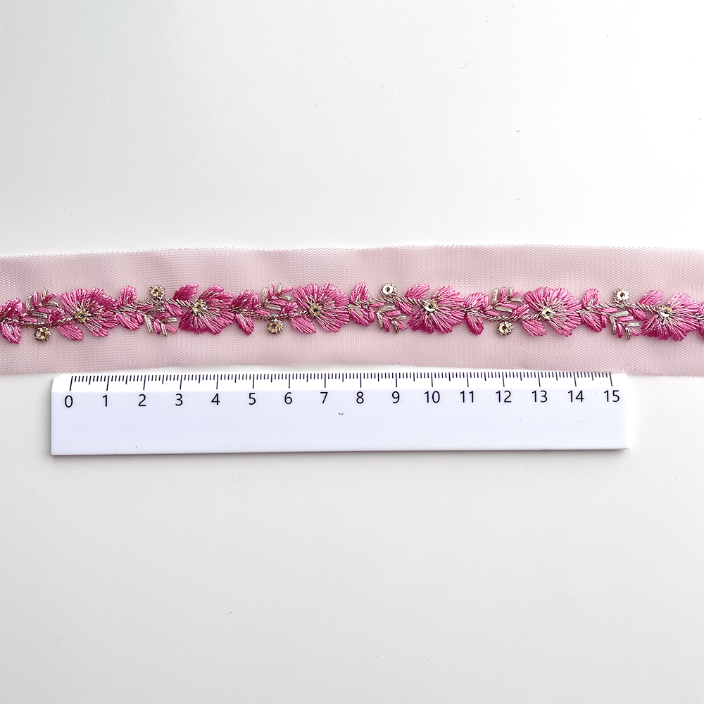 542 【 幅：2cm 】 インド刺繍リボン　フォギーローズ　チュール　仮縫いなし