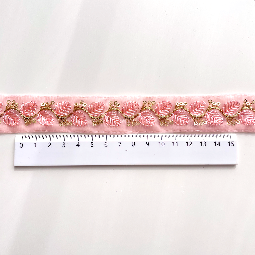 556 【 幅：3cm 】 インド刺繍リボン　ベビーピンク　チュール　