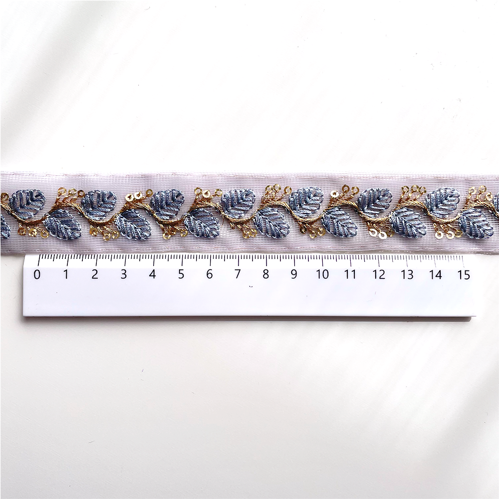 558 【 幅：3cm 】 インド刺繍リボン　スカイブルー　チュール　