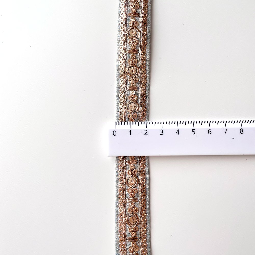 563 【 幅：2cm 】 インド刺繍リボン　ベビーブルー　布地　ゴールド