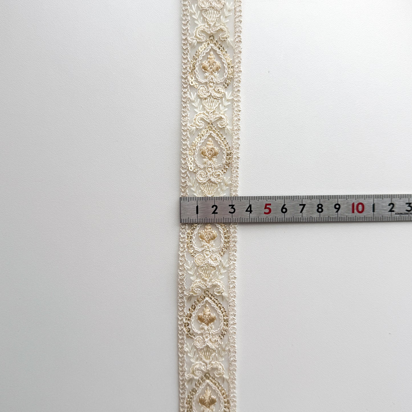 S371 インド刺繍リボン 3.5cm幅 チュール ザリ