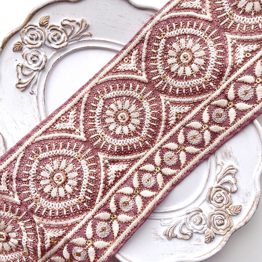 609 【 幅：8cm 】 インド刺繍リボン　ピンク　布地　ブラウン　ホワイト
