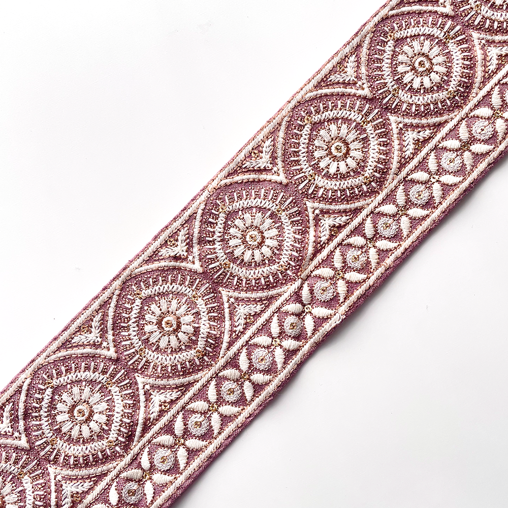 609 【 幅：8cm 】 インド刺繍リボン　ピンク　布地　ブラウン　ホワイト