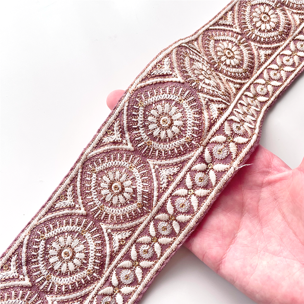 609 【 幅：8cm 】 インド刺繍リボン　ピンク　布地　ブラウン　ホワイト
