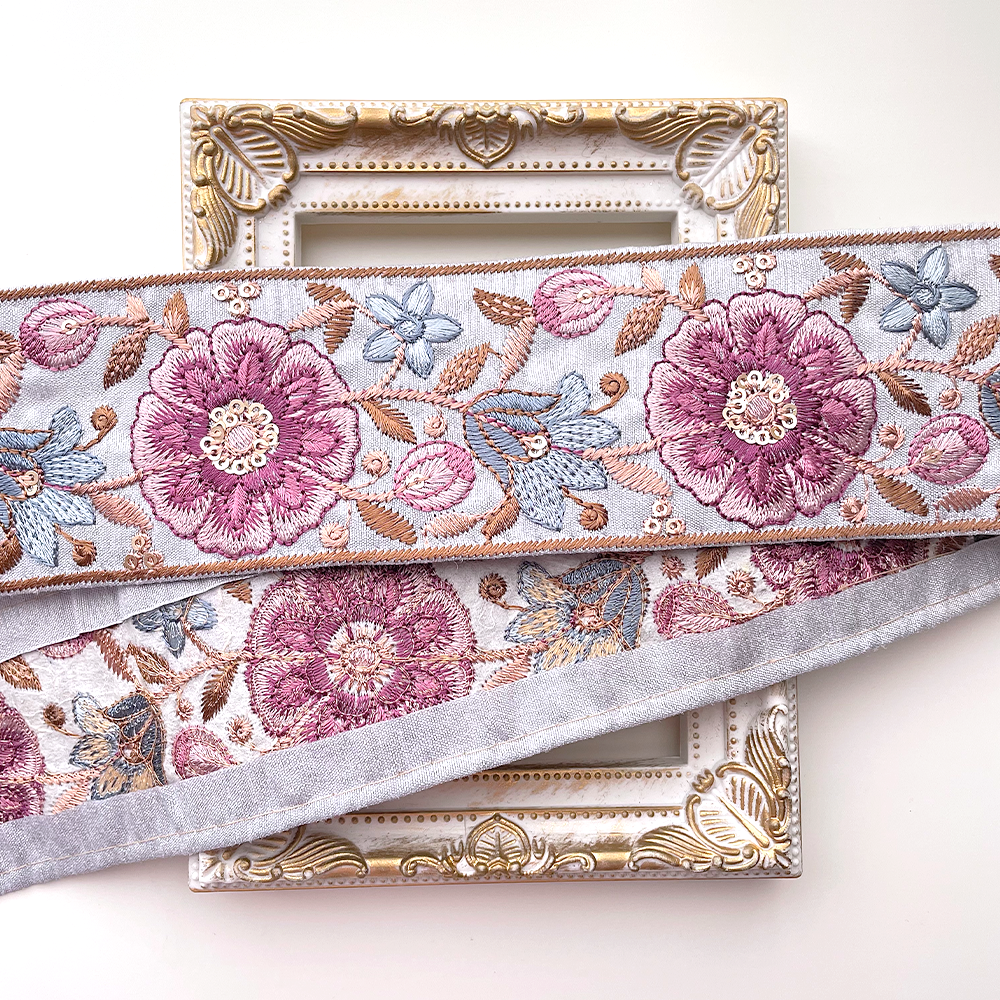 628 【 幅：5.5cm 】 インド刺繍リボン　ブルー　布地　パープル　ピンク