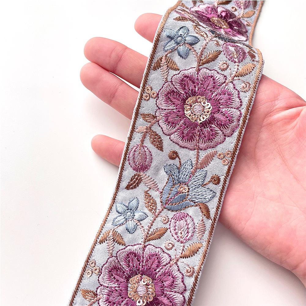 628 【 幅：5.5cm 】 インド刺繍リボン　ブルー　布地　パープル　ピンク