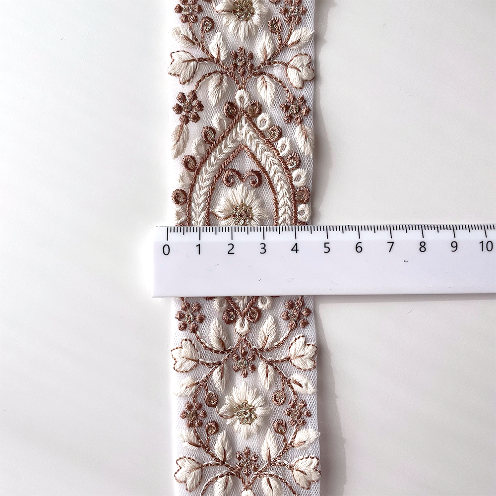 656 【 幅：5cm 】 インド刺繍リボン　ホワイト　チュール　ブラウン　ホワイト