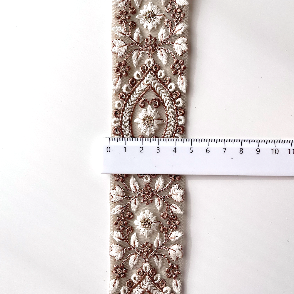 657 【 幅：5cm 】 インド刺繍リボン　ブラウン　チュール　ブラウン　ホワイト