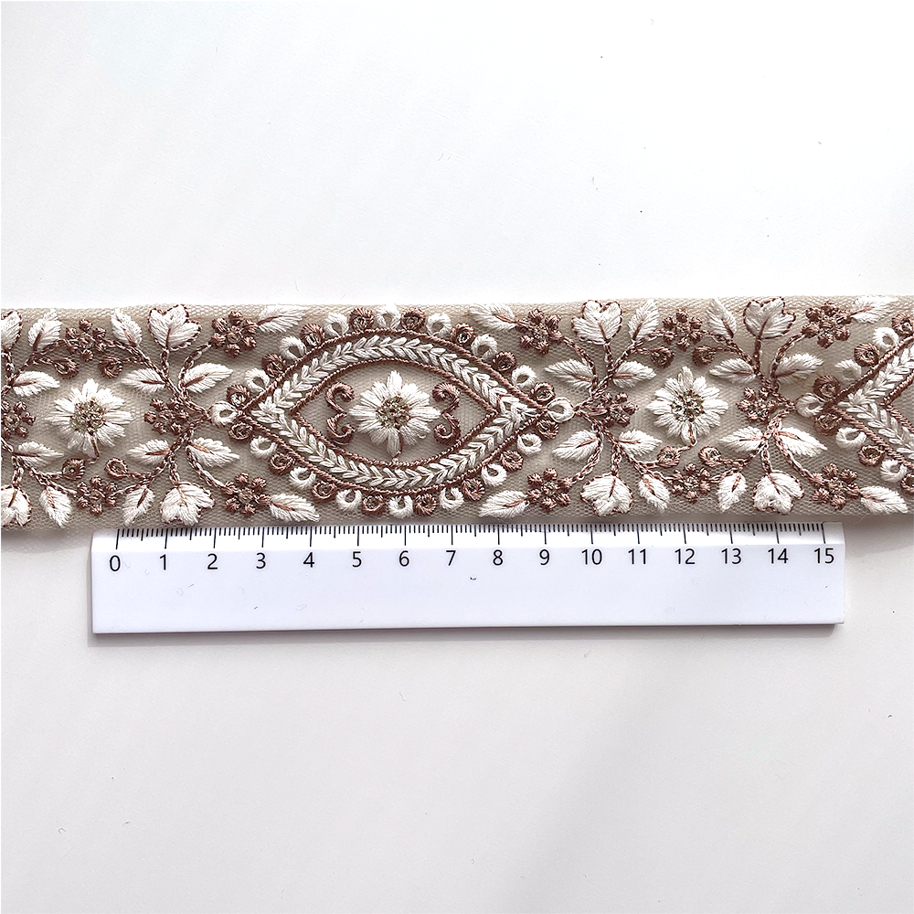 657 【 幅：5cm 】 インド刺繍リボン　ブラウン　チュール　ブラウン　ホワイト