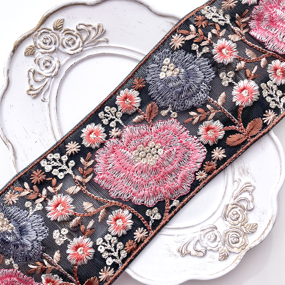658 【 幅：7.5cm 】 インド刺繍リボン　ブラック　チュール　ピンク　ブルー　ホワイト