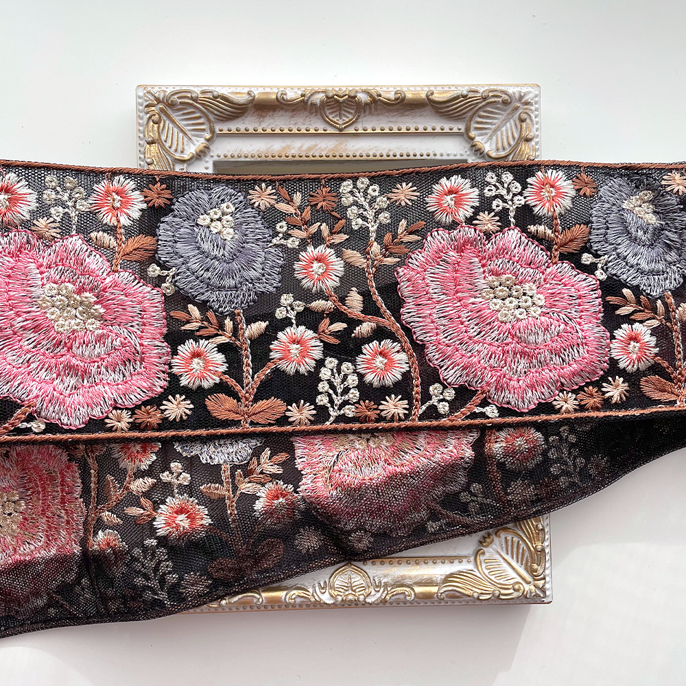 658 【 幅：7.5cm 】 インド刺繍リボン　ブラック　チュール　ピンク　ブルー　ホワイト