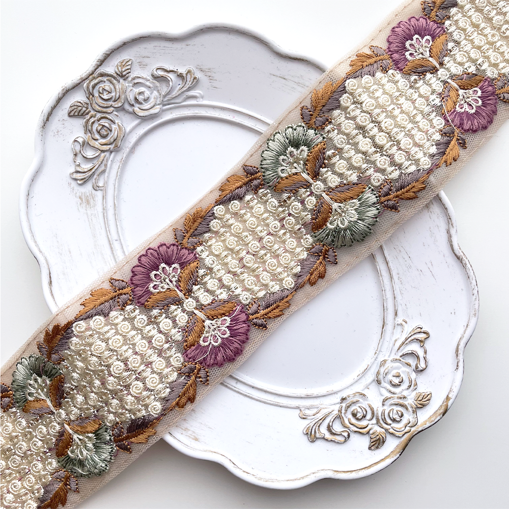 682 【 幅：5.5cm 】 インド刺繍リボン　ブラウン　チュール　パープル　ホワイト　グリーン