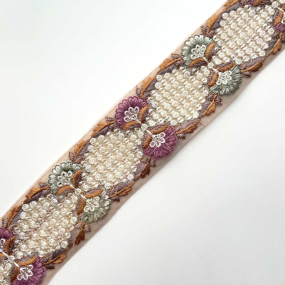 682 【 幅：5.5cm 】 インド刺繍リボン　ブラウン　チュール　パープル　ホワイト　グリーン