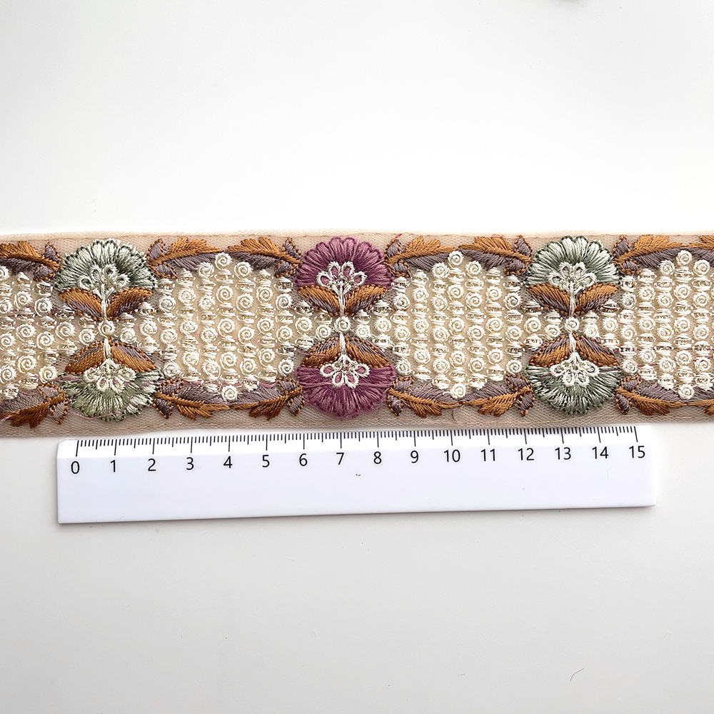 682 【 幅：5.5cm 】 インド刺繍リボン　ブラウン　チュール　パープル　ホワイト　グリーン