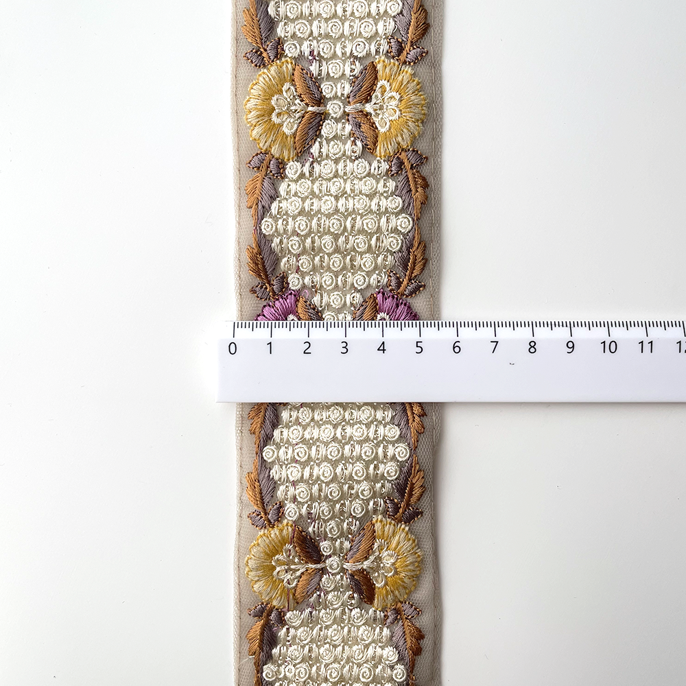 683 【 幅：5.5cm 】 インド刺繍リボン　ブラウン　チュール　イエロー　パープル　ホワイト
