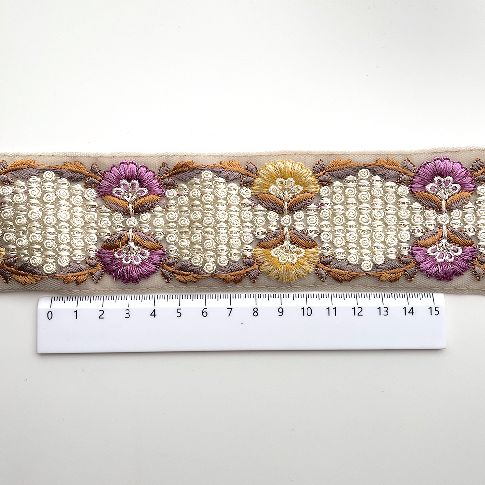 683 【 幅：5.5cm 】 インド刺繍リボン　ブラウン　チュール　イエロー　パープル　ホワイト