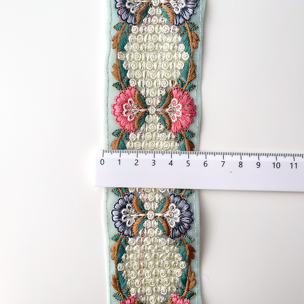 684 【 幅：5.5cm 】 インド刺繍リボン　ブルー　チュール　ピンク　ホワイト