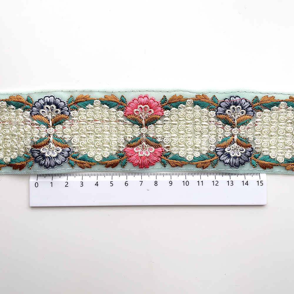 684 【 幅：5.5cm 】 インド刺繍リボン　ブルー　チュール　ピンク　ホワイト