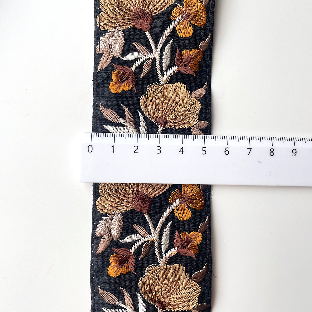 689 【 幅：5.5cm 】 インド刺繍リボン　ブラック　布地　オレンジ　ベージュ　ブラウン