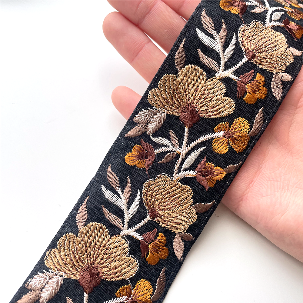 689 【 幅：5.5cm 】 インド刺繍リボン　ブラック　布地　オレンジ　ベージュ　ブラウン