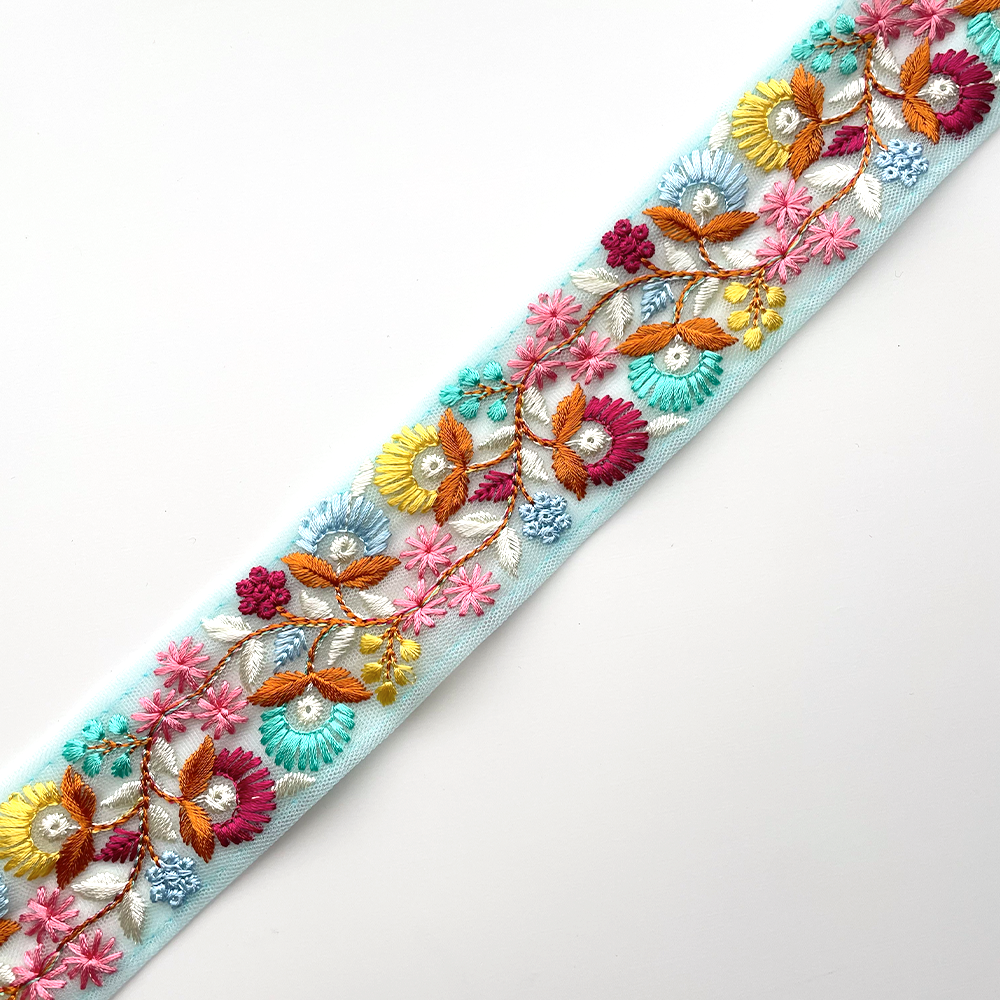 690 【 幅：4cm 】 インド刺繍リボン　ライトブルー　チュール　イエロー　レッド　オレンジ