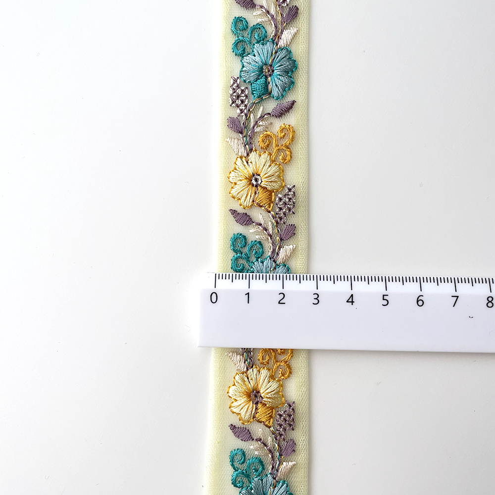 699 【 幅：2.5cm 】 インド刺繍リボン　ライトグリーン　チュール　イエロー　ターコイズ
