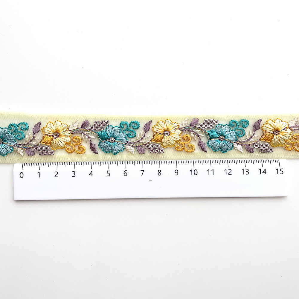 699 【 幅：2.5cm 】 インド刺繍リボン　ライトグリーン　チュール　イエロー　ターコイズ