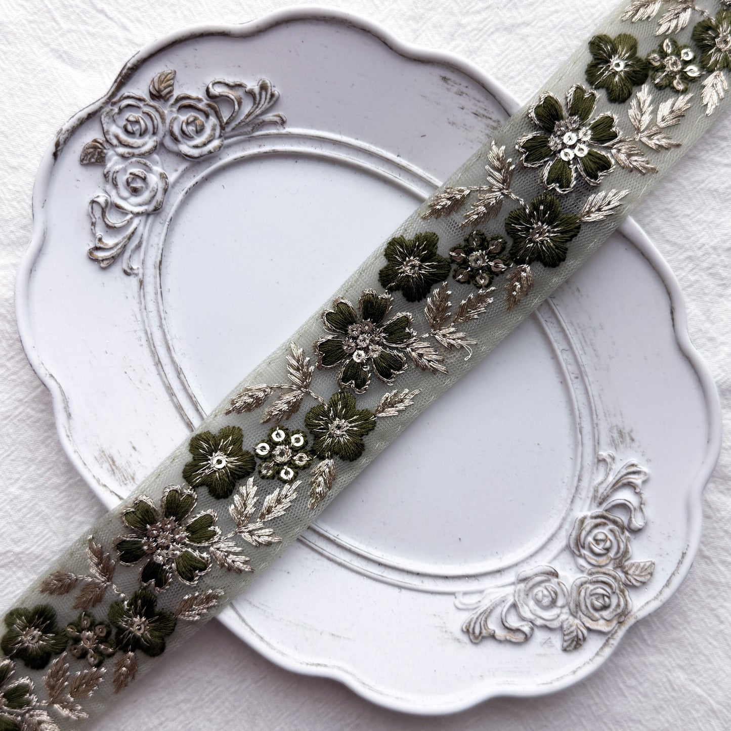 S406 インド刺繍リボン 3.5cm幅 チュール