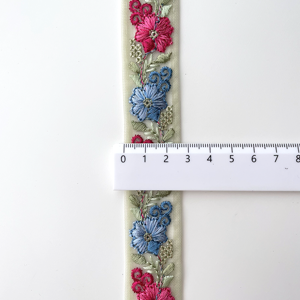 700 【 幅：2.5cm 】 インド刺繍リボン　グリーン　チュール　レッド　ブルー