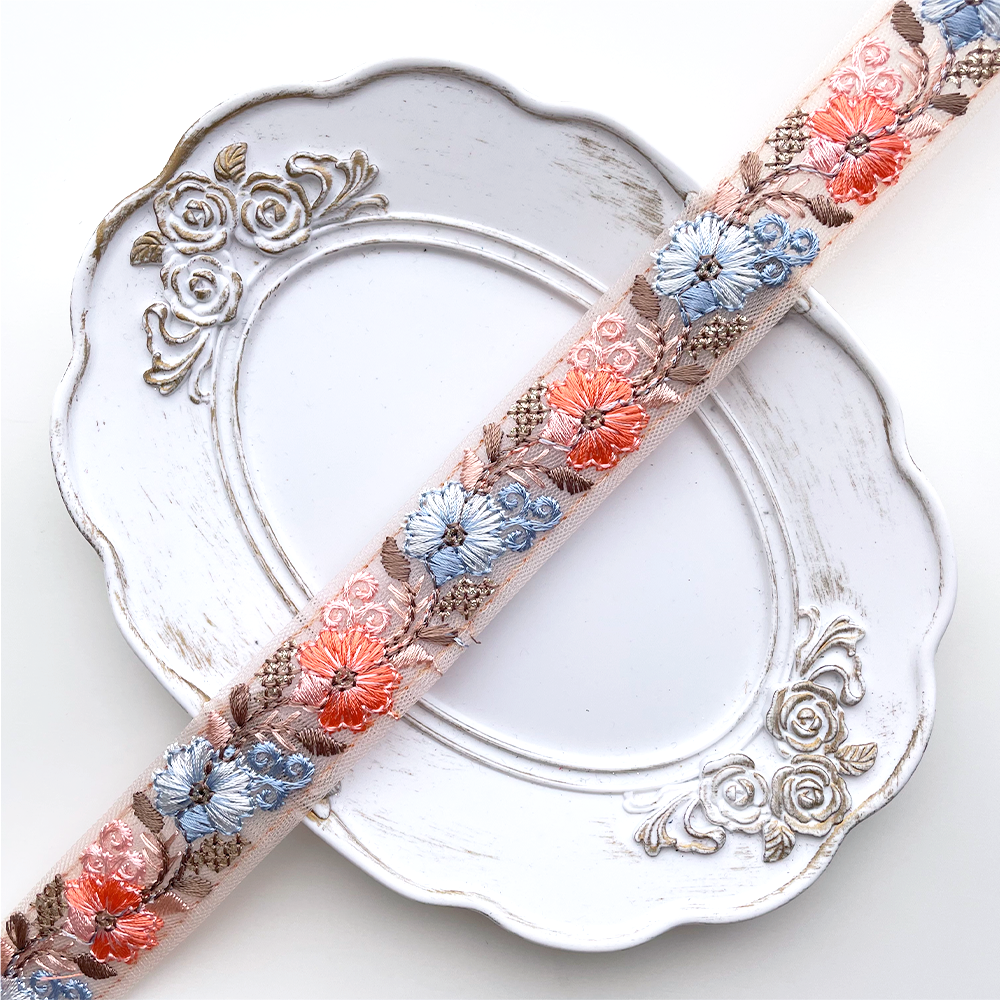 702 【 幅：2.5cm 】 インド刺繍リボン　クリーム　チュール　オレンジ　ブルー