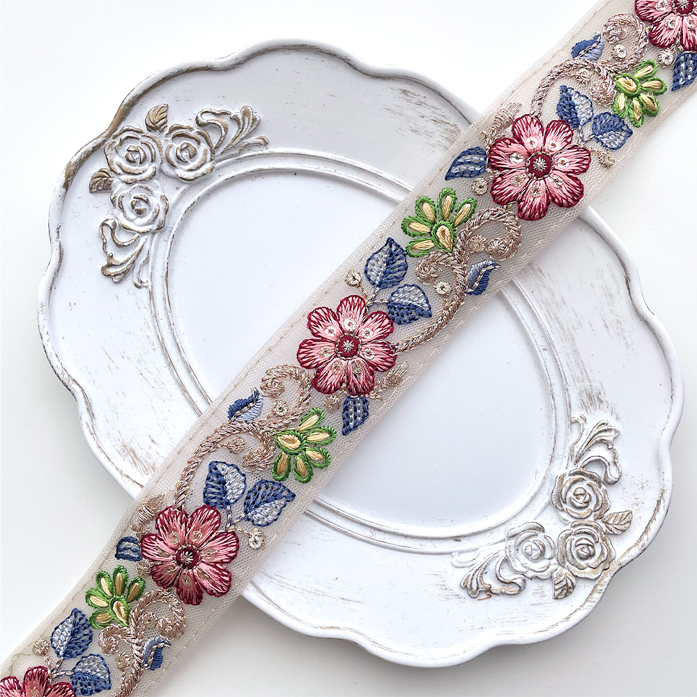 707 【 幅：3.5cm 】 インド刺繍リボン　ベージュ　チュール　レッド　ブルー