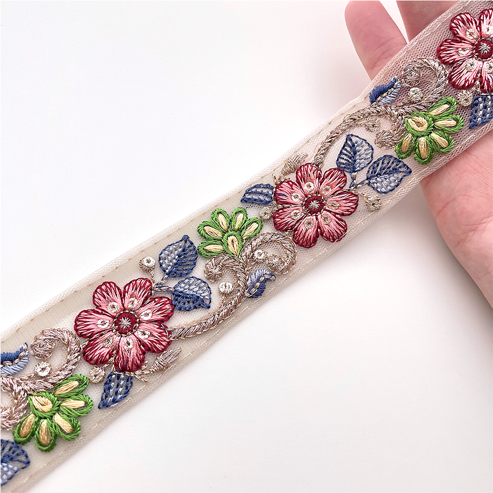 707 【 幅：3.5cm 】 インド刺繍リボン　ベージュ　チュール　レッド　ブルー