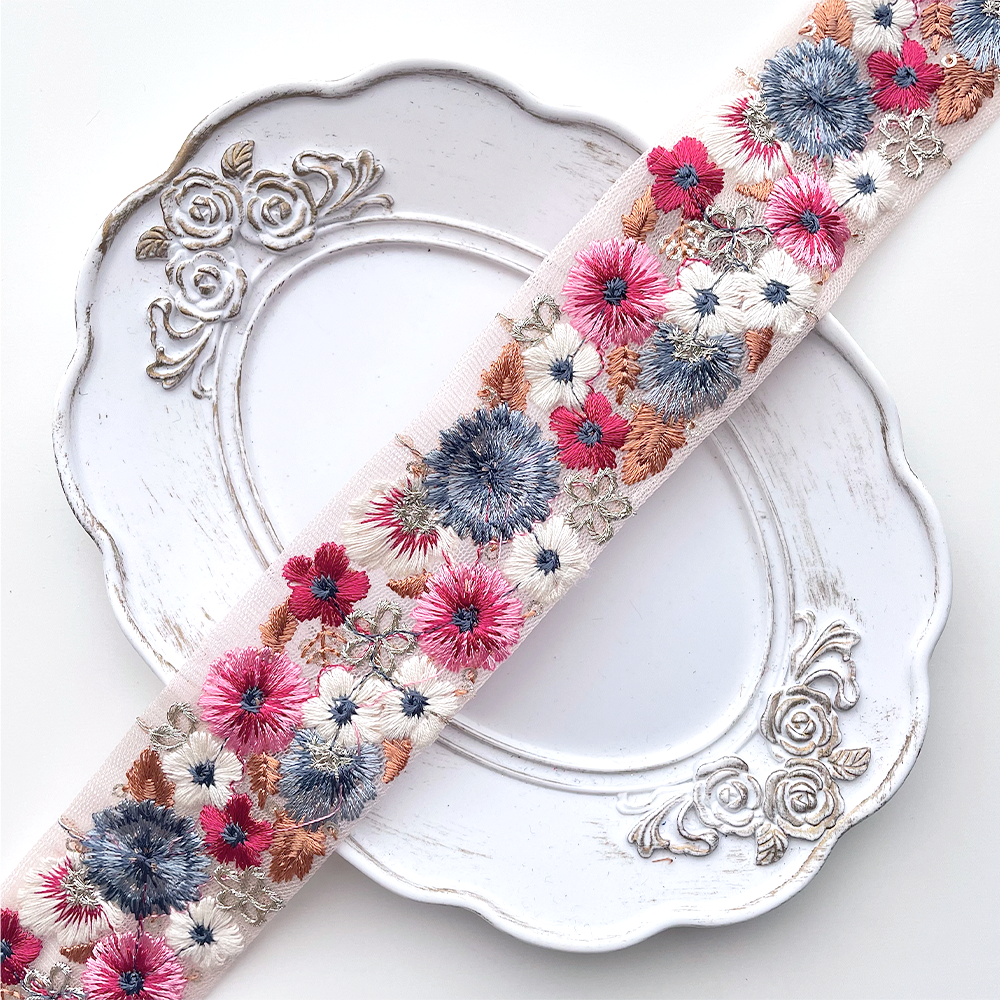 712 【 幅：4cm 】 インド刺繍リボン　ピンク　チュール　ブルー　ホワイト　レッド
