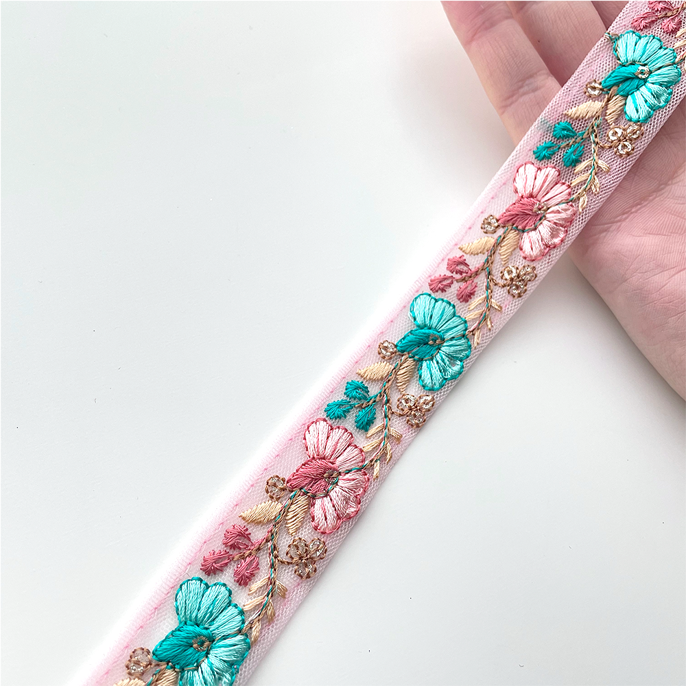 723 【 幅：2.5cm 】 インド刺繍リボン　ピンク　チュール　ターコイズ　グリーン　ベージュ