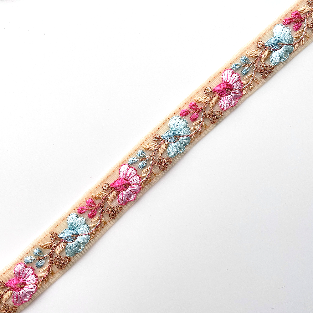 725 【 幅：2.5cm 】 インド刺繍リボン　ベージュ　チュール　ブルー　ピンク