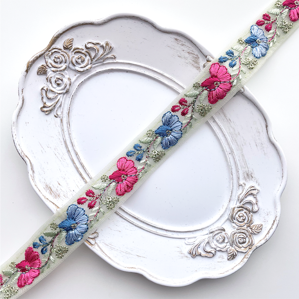 727 【 幅：2.5cm 】 インド刺繍リボン　グリーン　チュール　レッド　ブルー