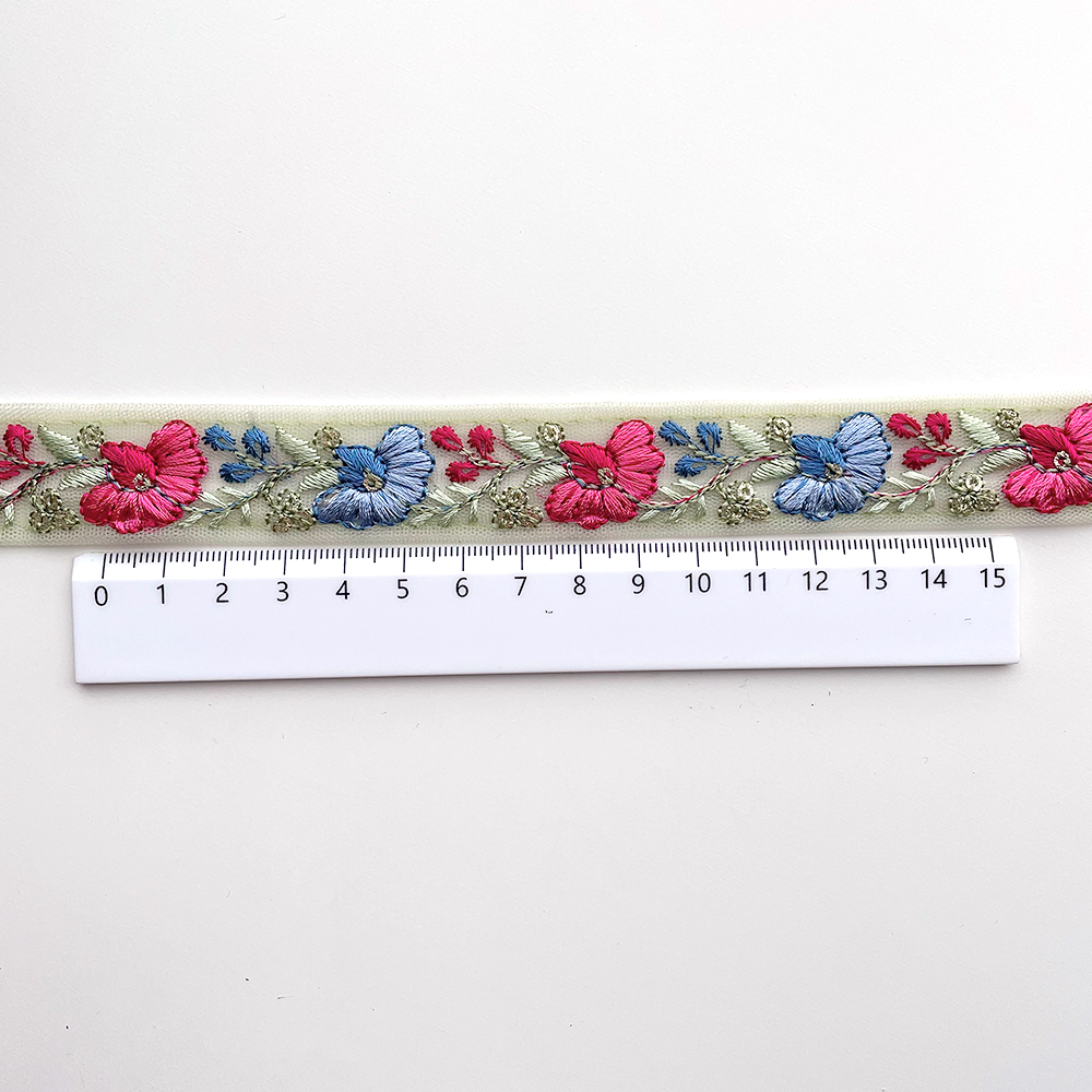 727 【 幅：2.5cm 】 インド刺繍リボン　グリーン　チュール　レッド　ブルー