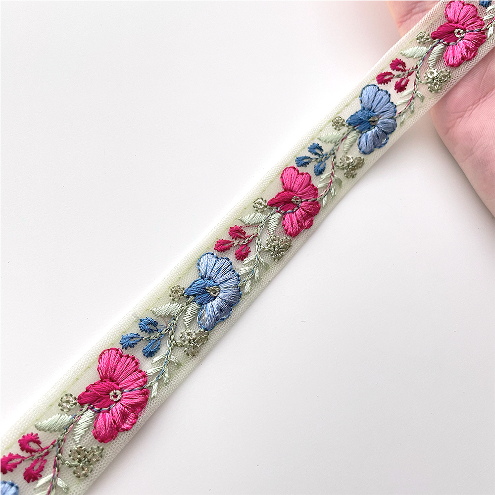 727 【 幅：2.5cm 】 インド刺繍リボン　グリーン　チュール　レッド　ブルー