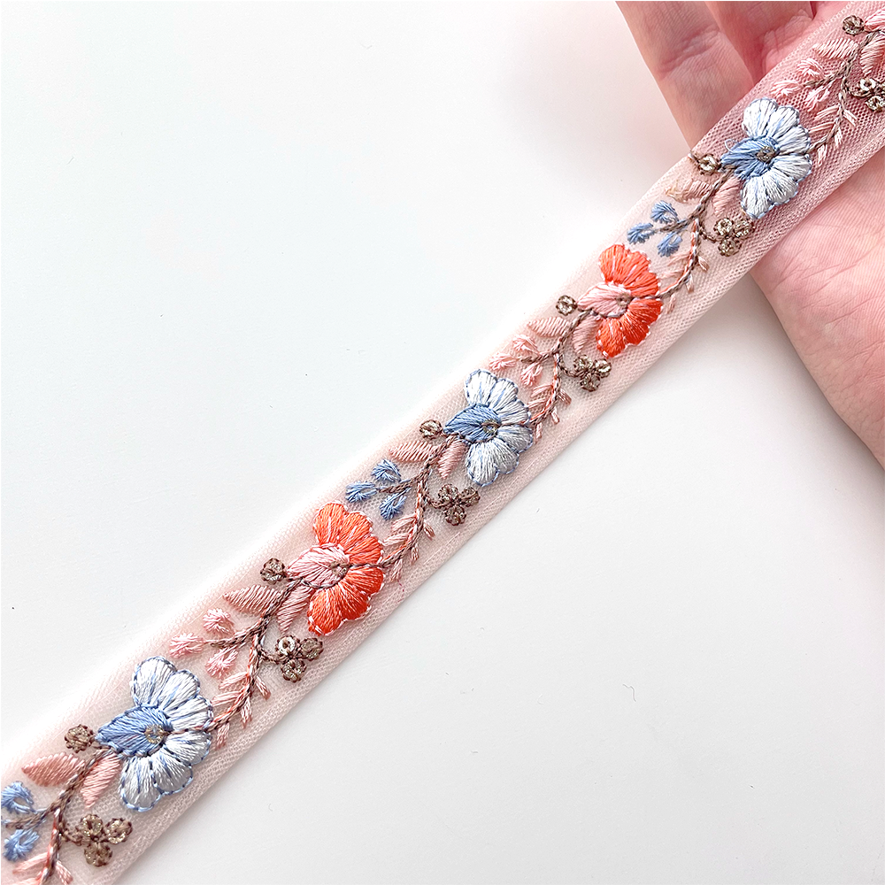 729 【 幅：2.5cm 】 インド刺繍リボン　オレンジベージュ　チュール　オレンジ　ブルー