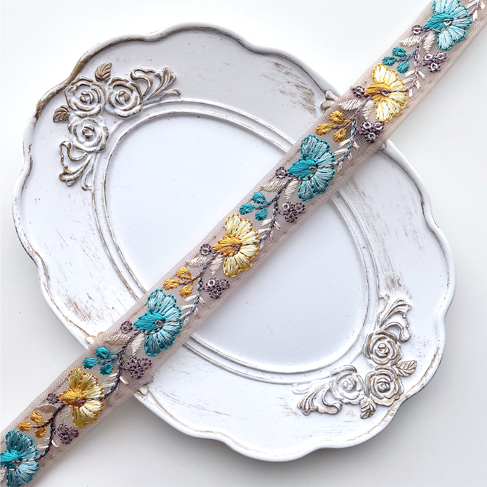 730 【 幅：2.5cm 】 インド刺繍リボン　ブラウン　チュール　イエロー　ターコイズ