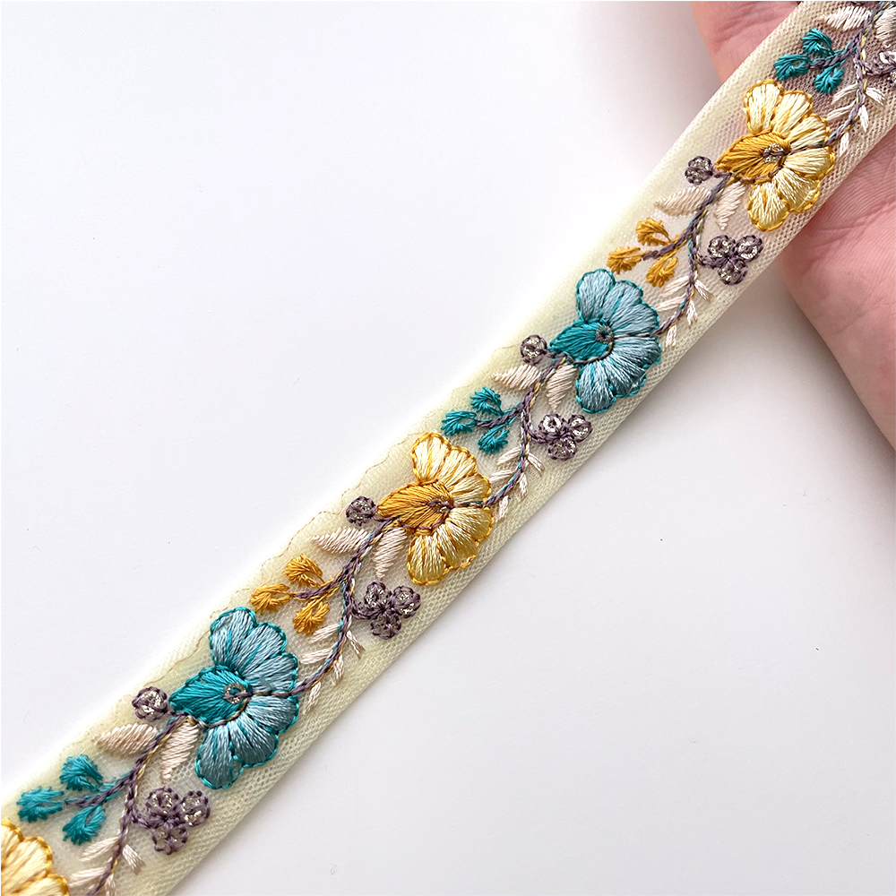 731 【 幅：2.5cm 】 インド刺繍リボン　イエローグリーン　チュール　ターコイズ　ブラウン